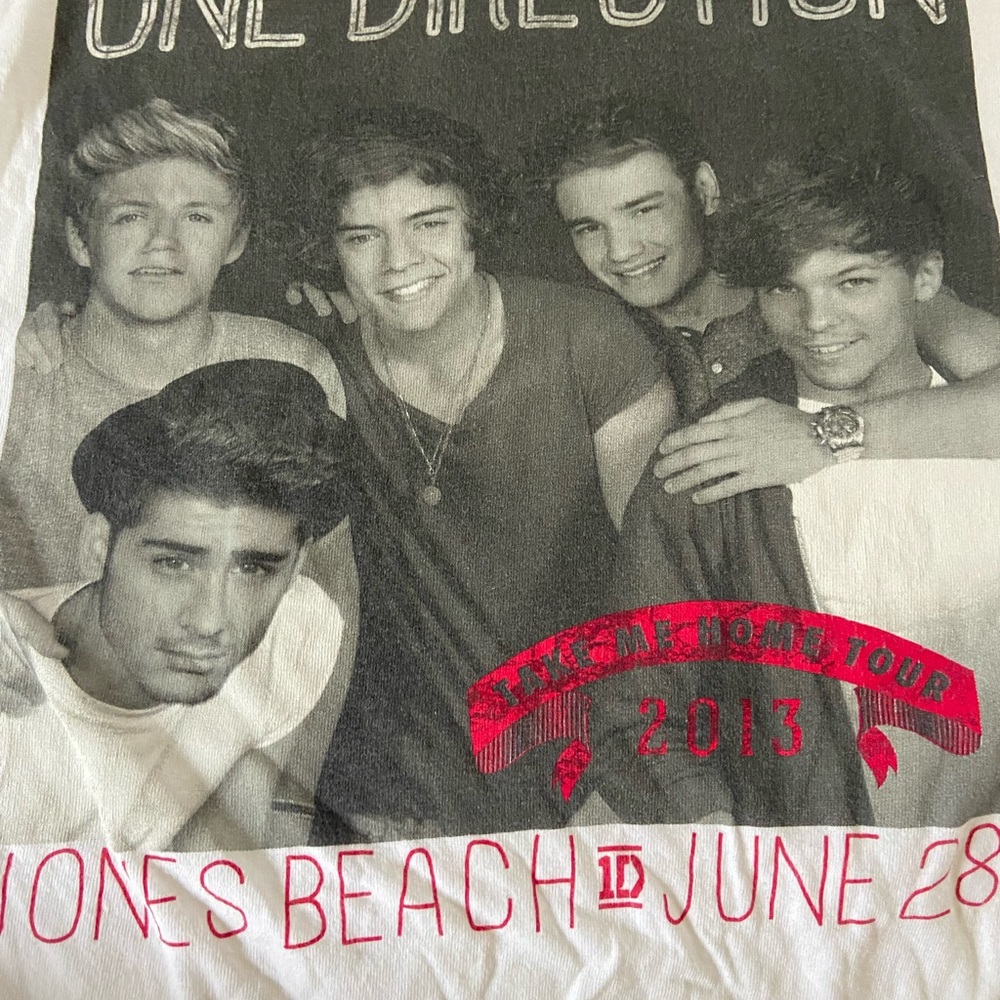 one Direction tee